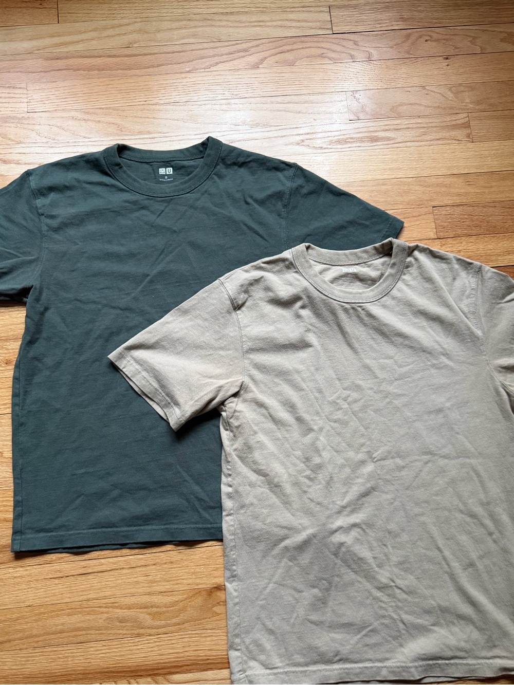UNIQLO Men’s Crew Neck T-Shirt – Olive Green & Taupe size small